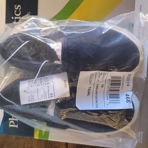 Children's place casual shoes. New. Size 10c Navy blue